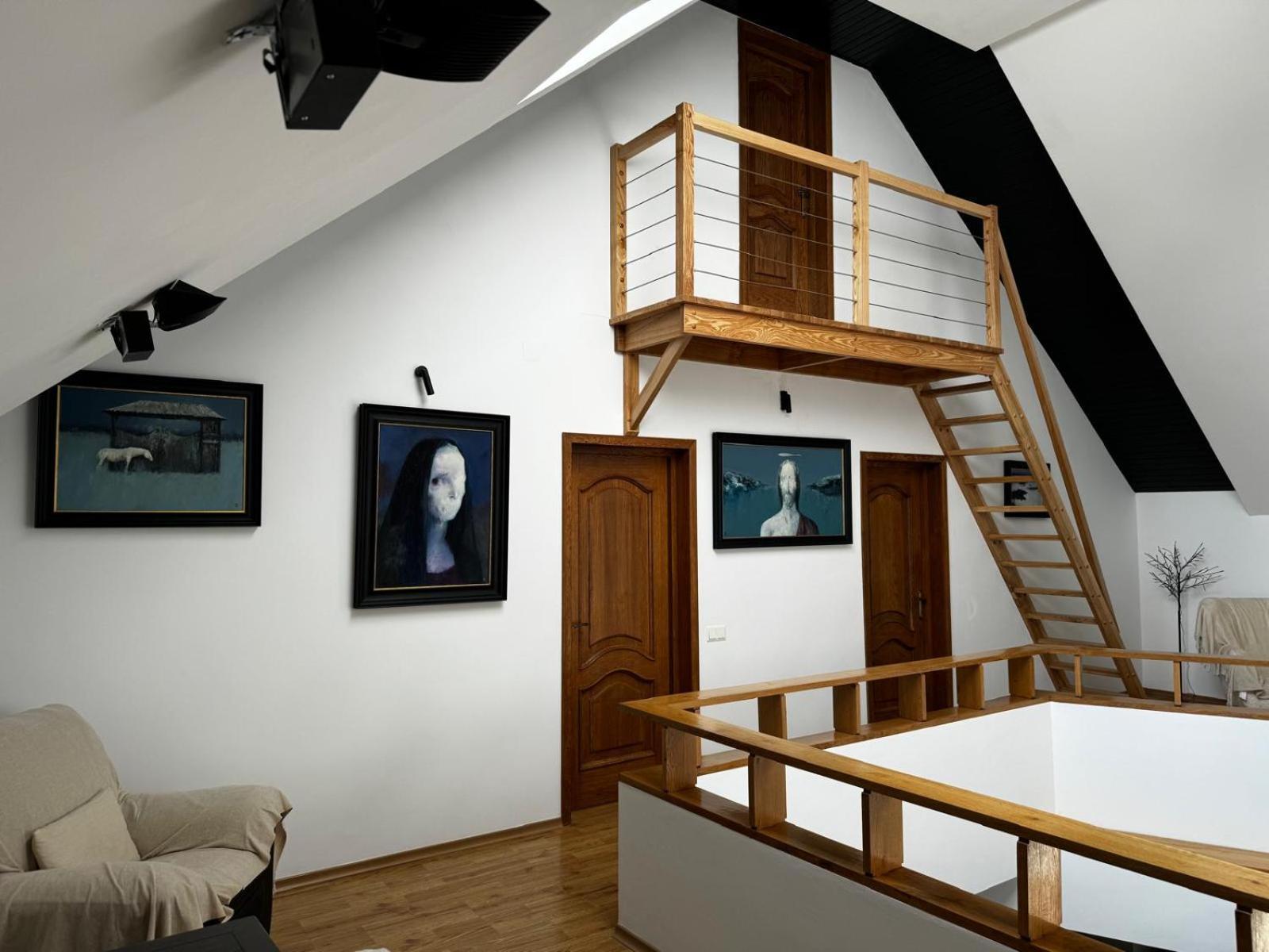 Villa Evie'S Tree House Dragomirna Exterior foto